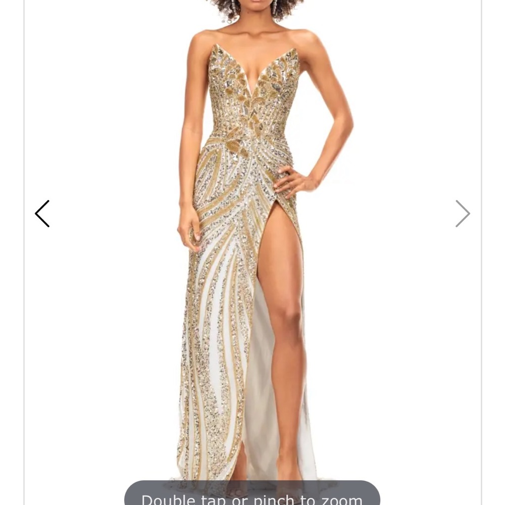 Ashley Lauren size 4!